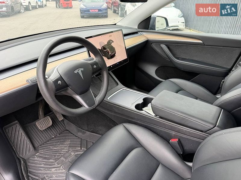 Внедорожник / Кроссовер Tesla Model Y 2022 в Луцке
