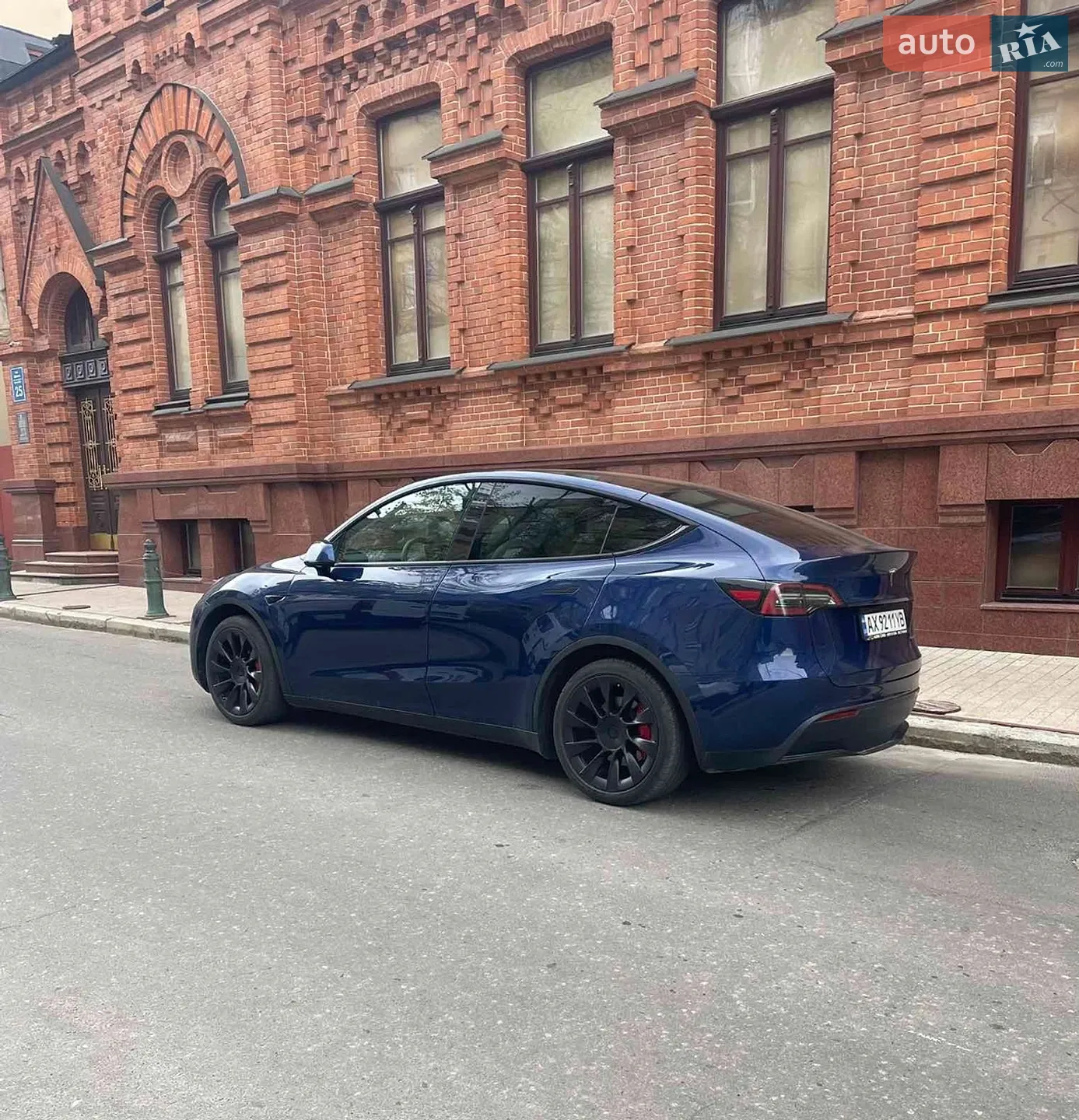 2021 Tesla Model Y - фото 1