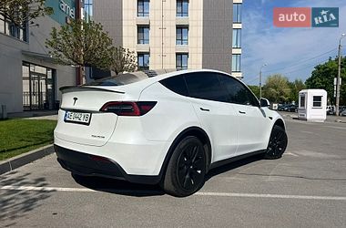 Позашляховик / Кросовер Tesla Model Y 2024 в Дніпрі