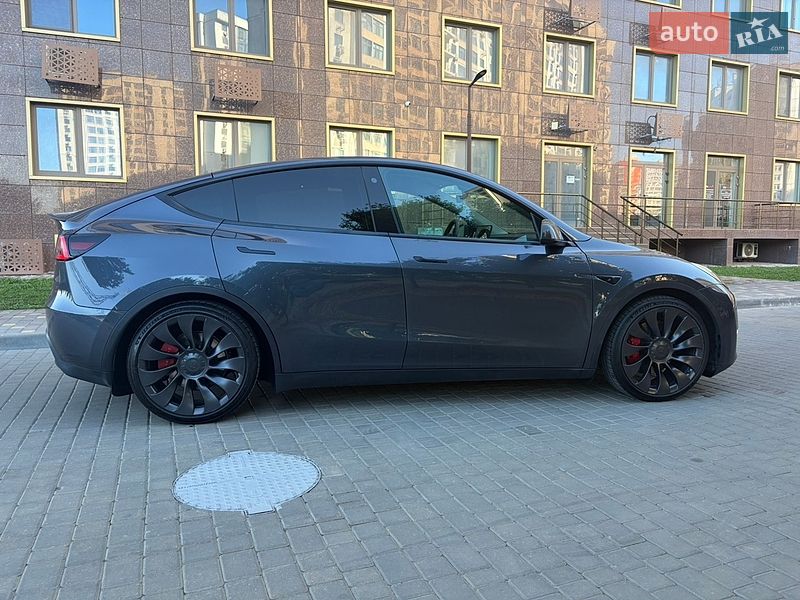 Внедорожник / Кроссовер Tesla Model Y 2022 в Одессе