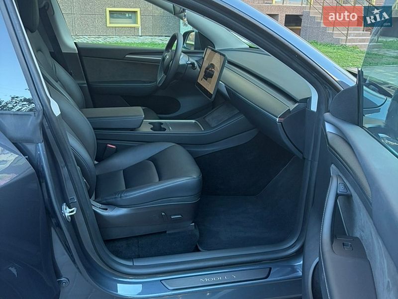 Внедорожник / Кроссовер Tesla Model Y 2022 в Одессе