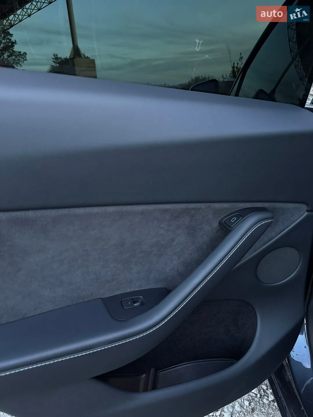 2024 Tesla Model Y - мініатюра 24