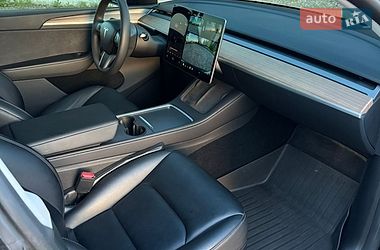 Внедорожник / Кроссовер Tesla Model Y 2024 в Самборе