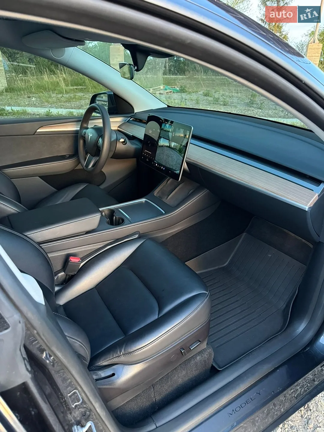 2024 Tesla Model Y - мініатюра 33