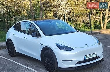 Внедорожник / Кроссовер Tesla Model Y 2022 в Киеве
