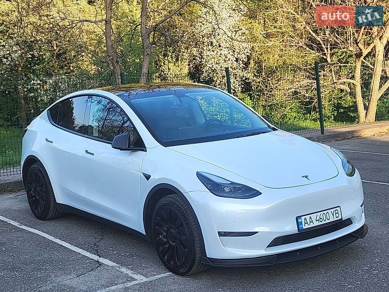 Tesla Model Y 2022