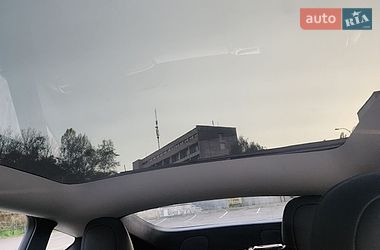 Внедорожник / Кроссовер Tesla Model Y 2022 в Киеве
