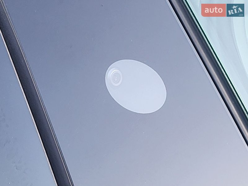 Внедорожник / Кроссовер Tesla Model Y 2022 в Киеве
