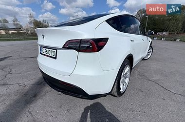 Внедорожник / Кроссовер Tesla Model Y 2023 в Львове
