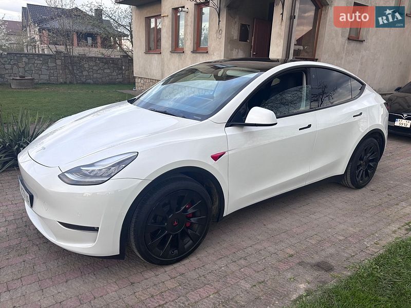 Tesla Model Y 2021