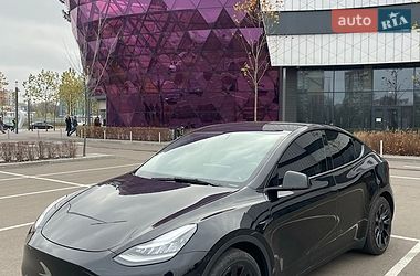 Внедорожник / Кроссовер Tesla Model Y 2021 в Киеве