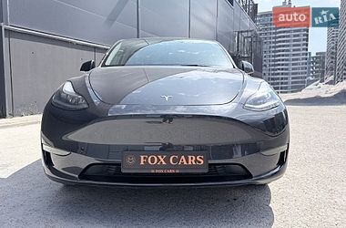 Внедорожник / Кроссовер Tesla Model Y 2024 в Киеве