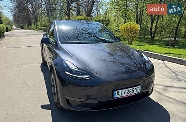 Позашляховик / Кросовер Tesla Model Y 2024 в Києві