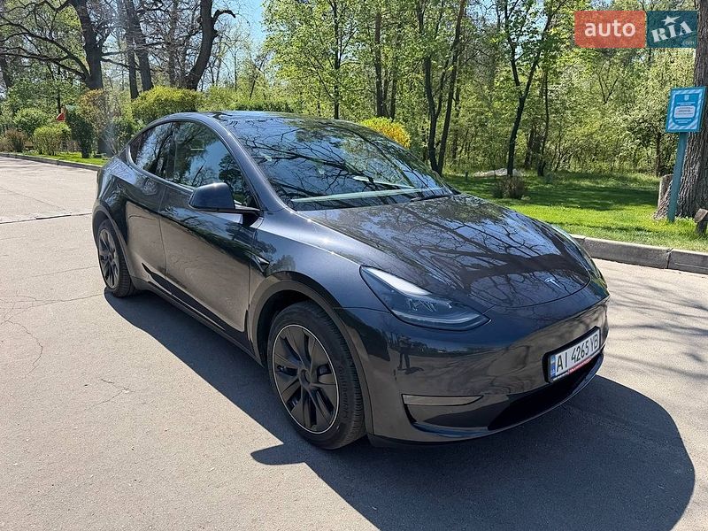 Позашляховик / Кросовер Tesla Model Y 2024 в Києві