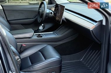 Внедорожник / Кроссовер Tesla Model Y 2021 в Львове