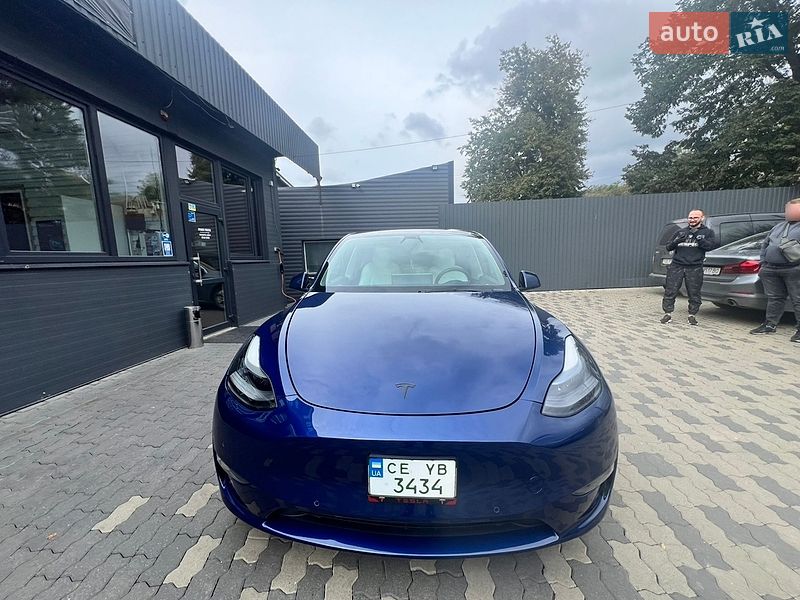 Позашляховик / Кросовер Tesla Model Y 2022 в Сторожинці
