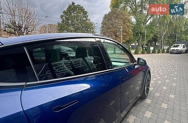 Позашляховик / Кросовер Tesla Model Y 2022 в Сторожинці