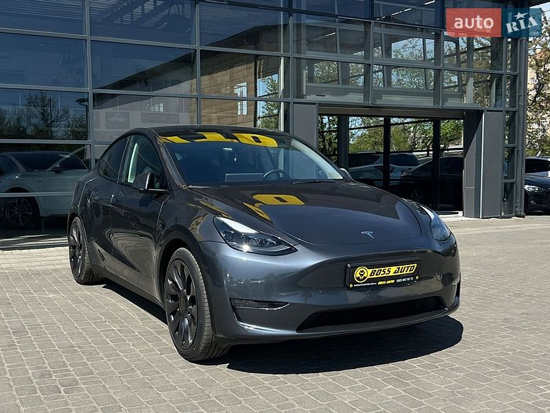 Tesla Model Y 2023