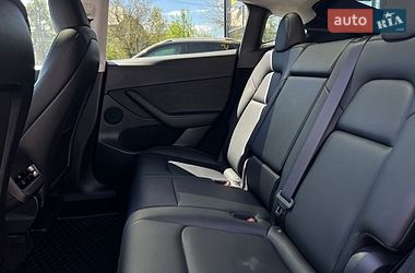 Позашляховик / Кросовер Tesla Model Y 2023 в Івано-Франківську
