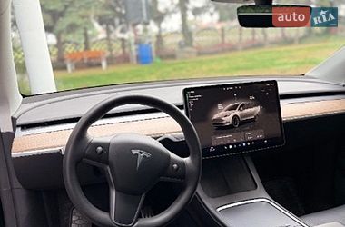 Внедорожник / Кроссовер Tesla Model Y 2021 в Львове