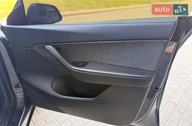 Позашляховик / Кросовер Tesla Model Y 2020 в Києві