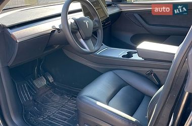 Позашляховик / Кросовер Tesla Model Y 2024 в Івано-Франківську