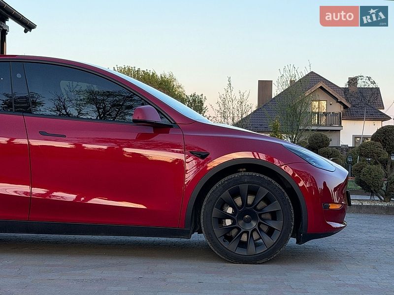 Внедорожник / Кроссовер Tesla Model Y 2023 в Стрые