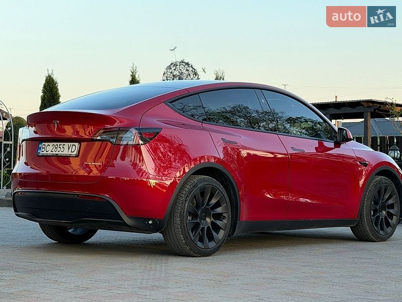 Внедорожник / Кроссовер Tesla Model Y 2023 в Стрые