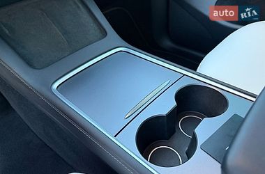 Внедорожник / Кроссовер Tesla Model Y 2023 в Стрые