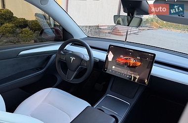 Внедорожник / Кроссовер Tesla Model Y 2023 в Стрые