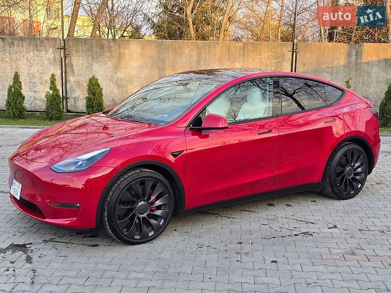 Внедорожник / Кроссовер Tesla Model Y 2022 в Костополе