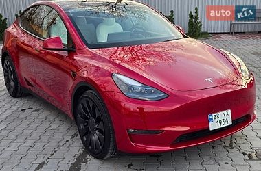 Внедорожник / Кроссовер Tesla Model Y 2022 в Костополе