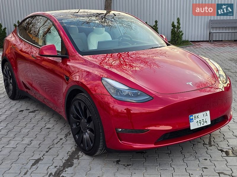 Внедорожник / Кроссовер Tesla Model Y 2022 в Костополе