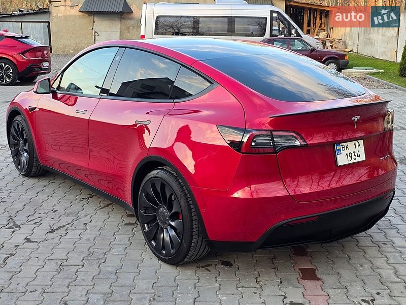 Внедорожник / Кроссовер Tesla Model Y 2022 в Костополе