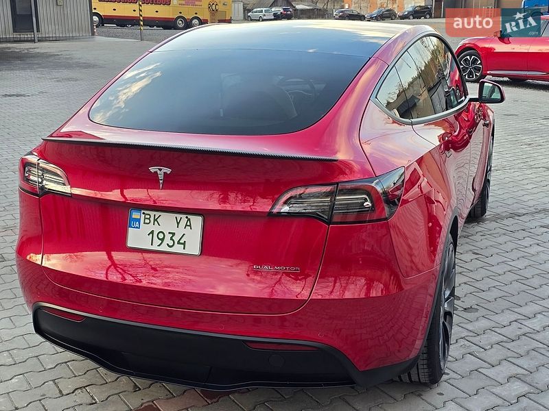 Внедорожник / Кроссовер Tesla Model Y 2022 в Костополе