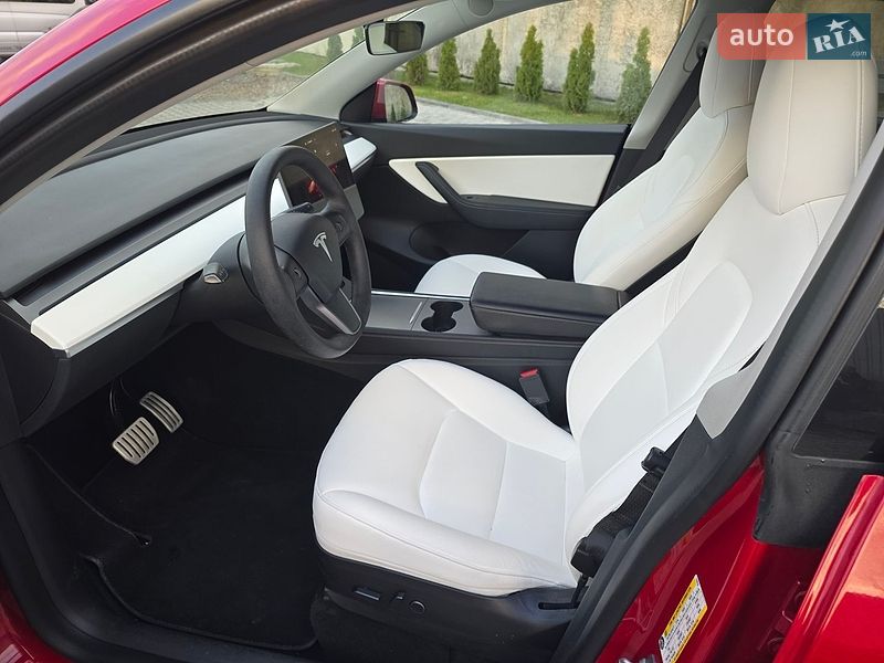 Внедорожник / Кроссовер Tesla Model Y 2022 в Костополе