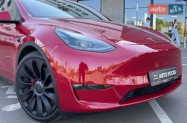 Позашляховик / Кросовер Tesla Model Y 2023 в Києві