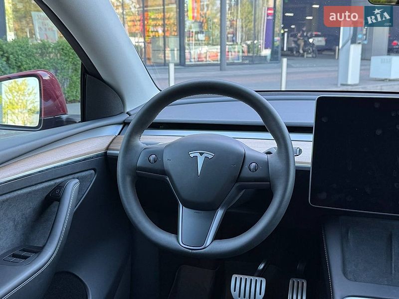 Позашляховик / Кросовер Tesla Model Y 2023 в Києві