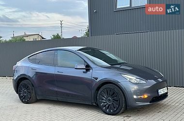 Внедорожник / Кроссовер Tesla Model Y 2023 в Ужгороде