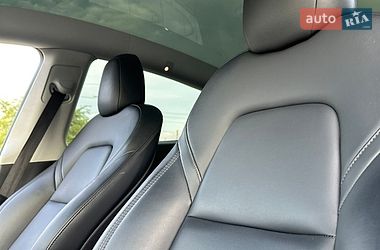 Внедорожник / Кроссовер Tesla Model Y 2023 в Ужгороде