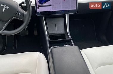 Позашляховик / Кросовер Tesla Model Y 2020 в Києві
