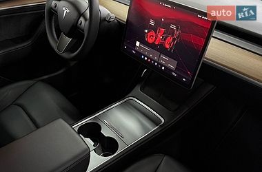 Позашляховик / Кросовер Tesla Model Y 2023 в Львові