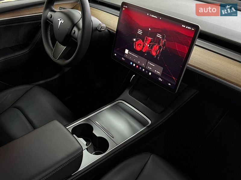 Позашляховик / Кросовер Tesla Model Y 2023 в Львові