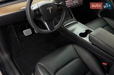 Позашляховик / Кросовер Tesla Model Y 2023 в Львові