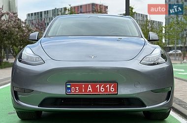 Позашляховик / Кросовер Tesla Model Y 2024 в Києві