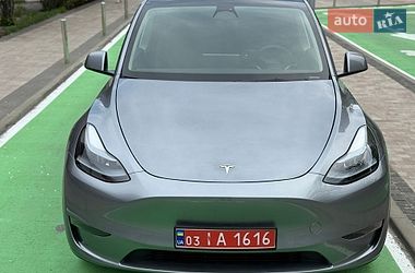 Позашляховик / Кросовер Tesla Model Y 2024 в Києві