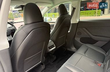 Позашляховик / Кросовер Tesla Model Y 2024 в Києві