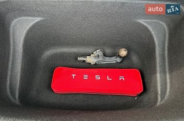 Позашляховик / Кросовер Tesla Model Y 2024 в Києві