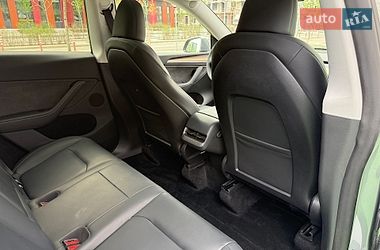 Позашляховик / Кросовер Tesla Model Y 2024 в Києві