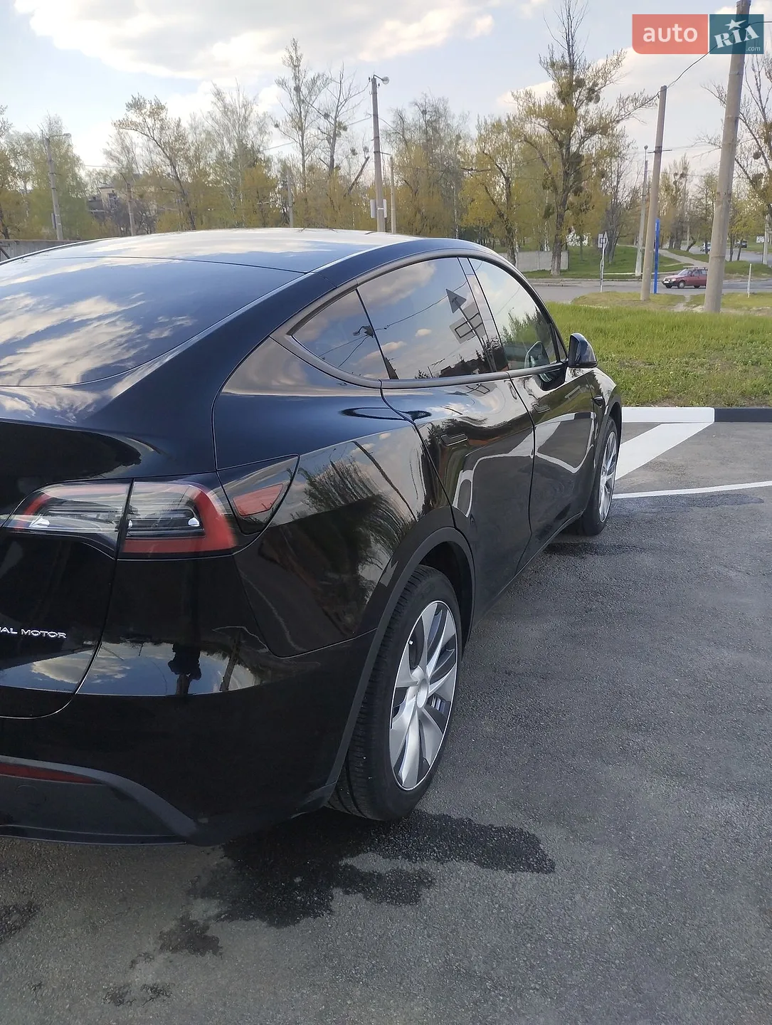 2023 Tesla Model Y - мініатюра 8